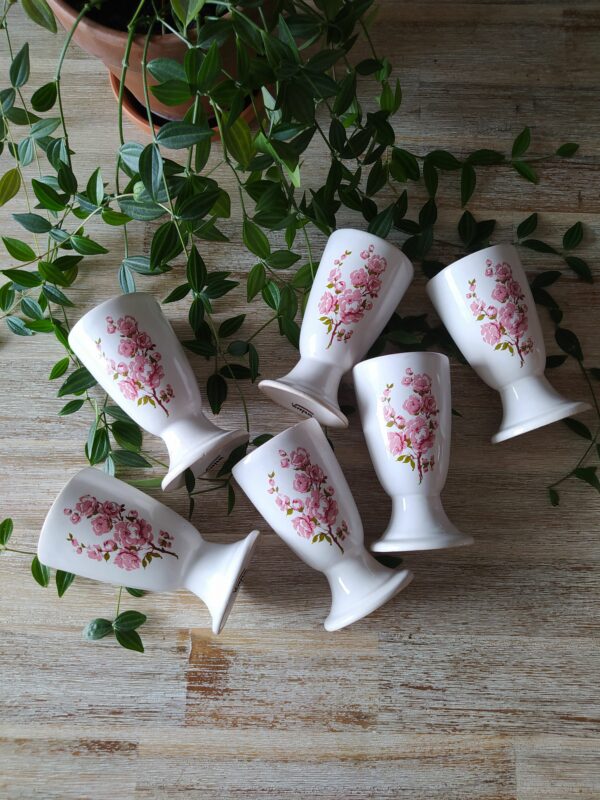 Lot de 6 mazagrans en porcelaine blanche à fleurs vintage brocadabra